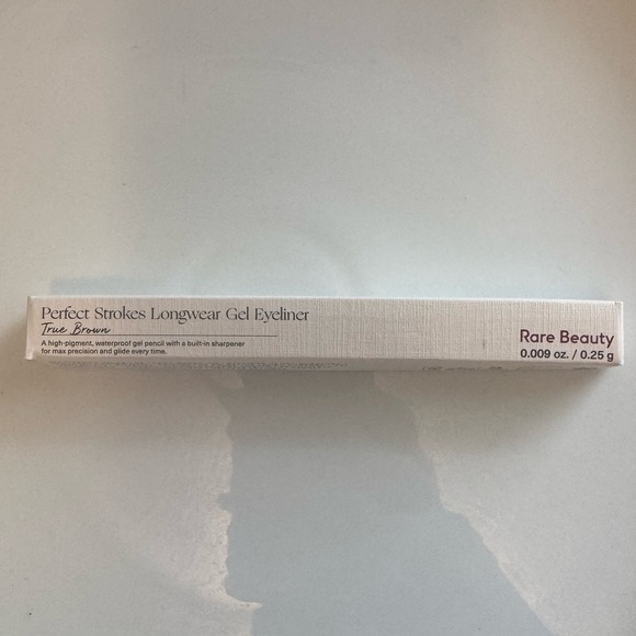 Rare Beauty Perfect Strokes Longwear & Waterproof
Gel Eyeliner in True Brown - Picture 9 of 10